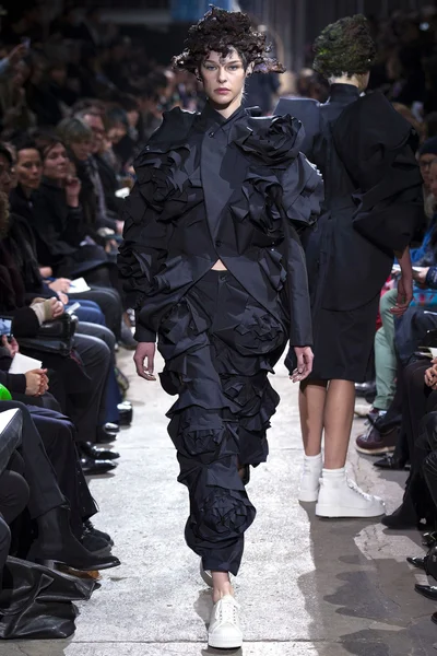 Look 9